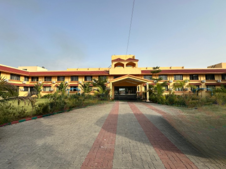 Wellness Mahotsav Package (Peacock's Paradise Suite)